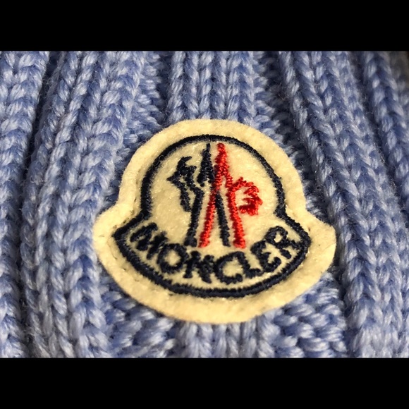 Moncler Virgin Wool Fox Fur Pompom Ribbed Beanie - Picture 3 of 3